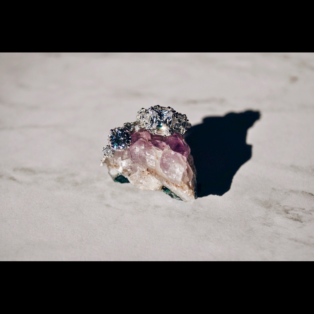 sterling silver ring with CZ - Picture 7 of 8